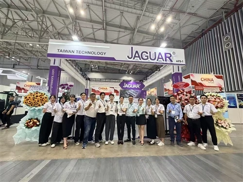 Jaguar posiluje vietnamský trh úspěšným debutem na výstavě a školením místníc...